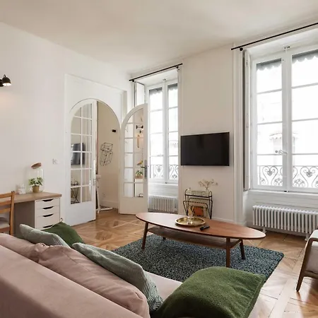 Apartment Luminous 2br 4p - Bellecour Place Ampere *